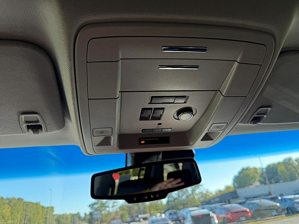 GMC Yukon XL photo 39