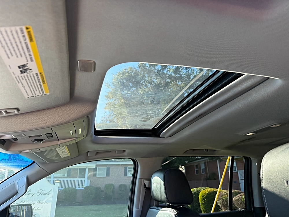GMC Yukon XL photo 40