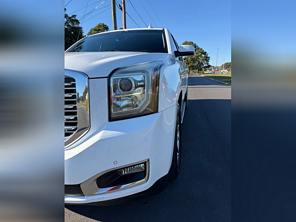 GMC Yukon XL photo 6