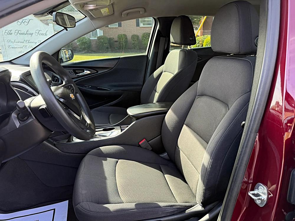 Chevrolet Malibu photo 17