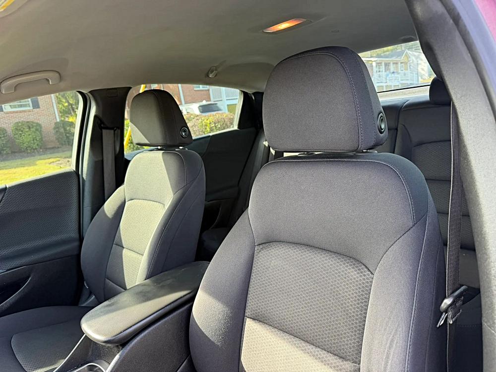 Chevrolet Malibu photo 18