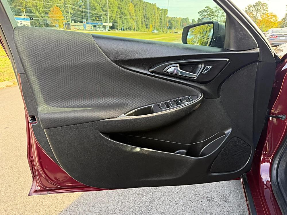Chevrolet Malibu photo 19
