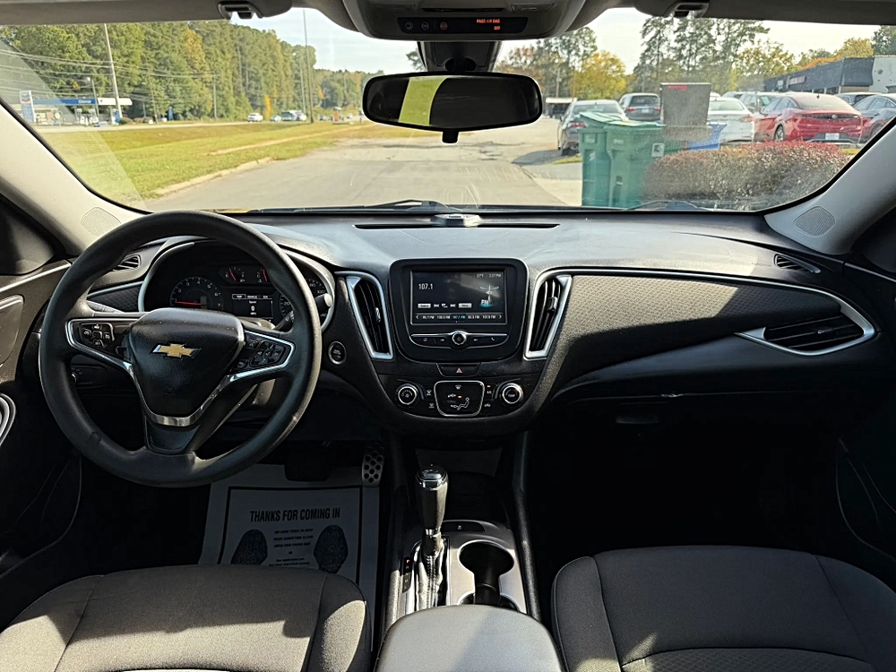 Chevrolet Malibu photo 24