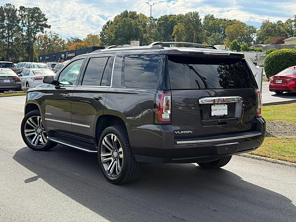 GMC Yukon photo 13