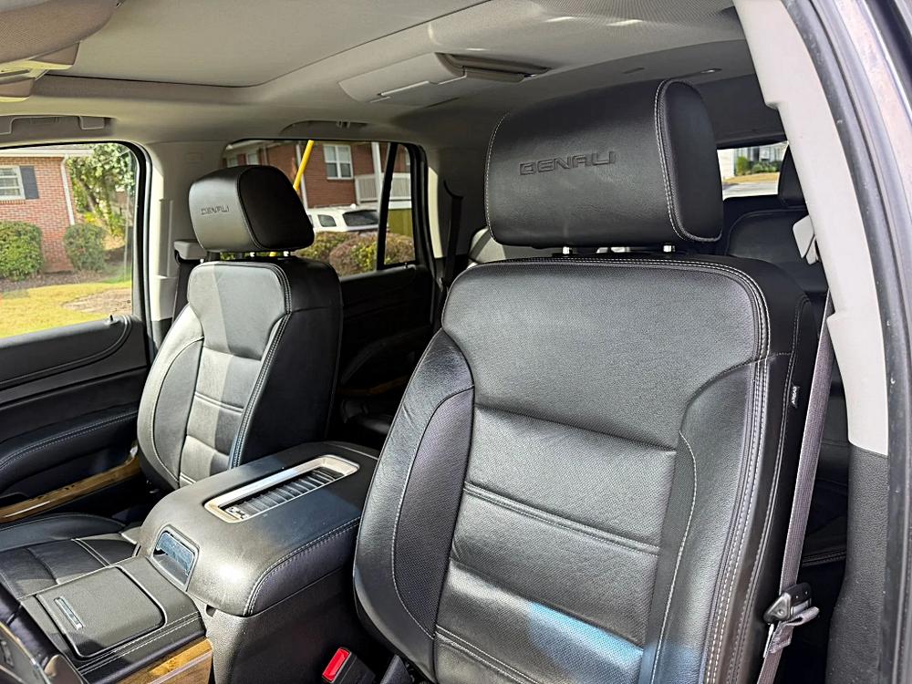 GMC Yukon photo 18