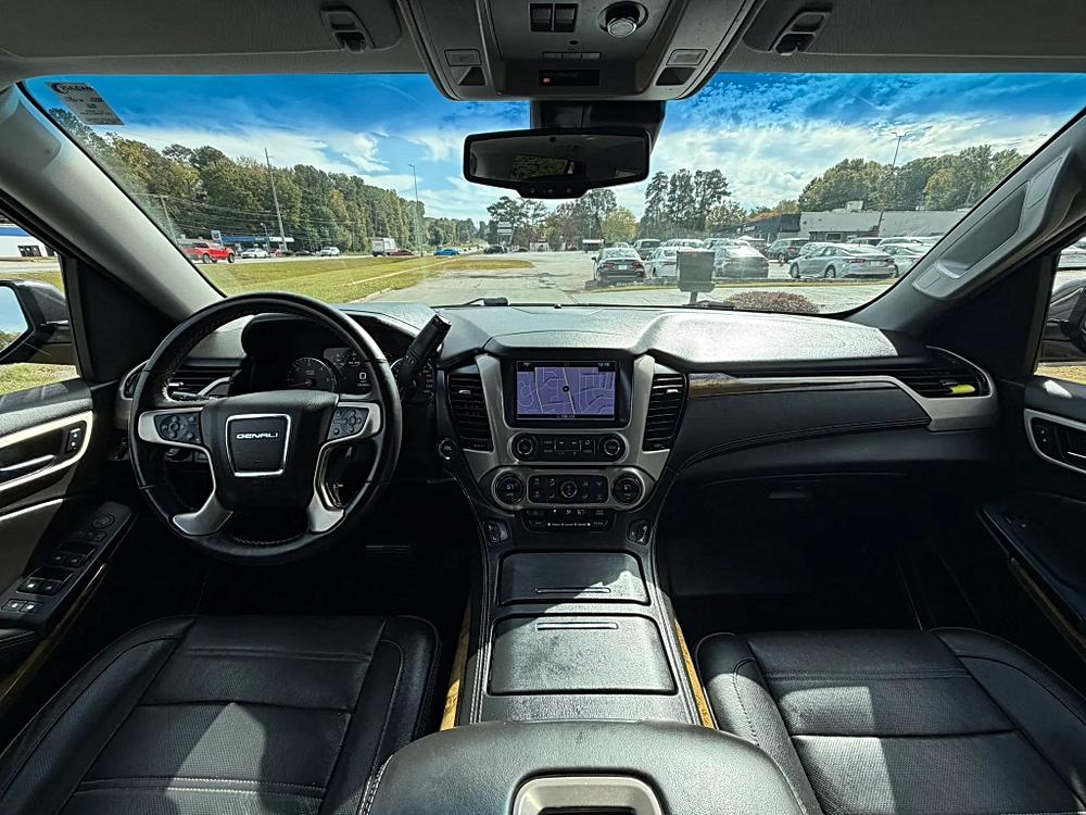 GMC Yukon photo 29