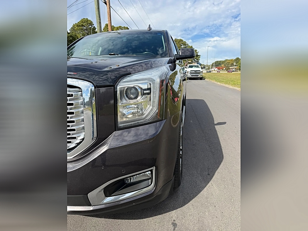 GMC Yukon photo 6