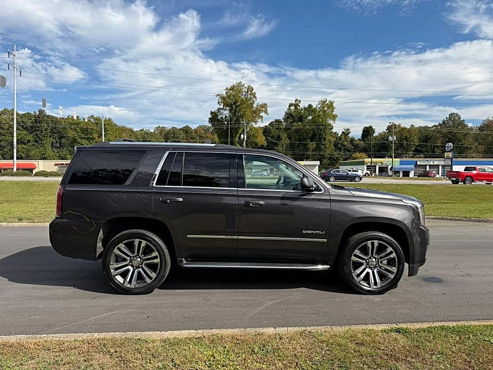 GMC Yukon photo 8