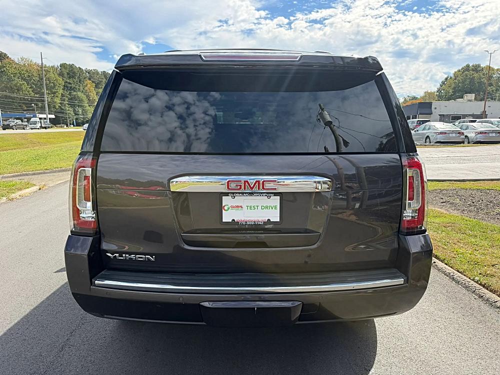 GMC Yukon photo 10