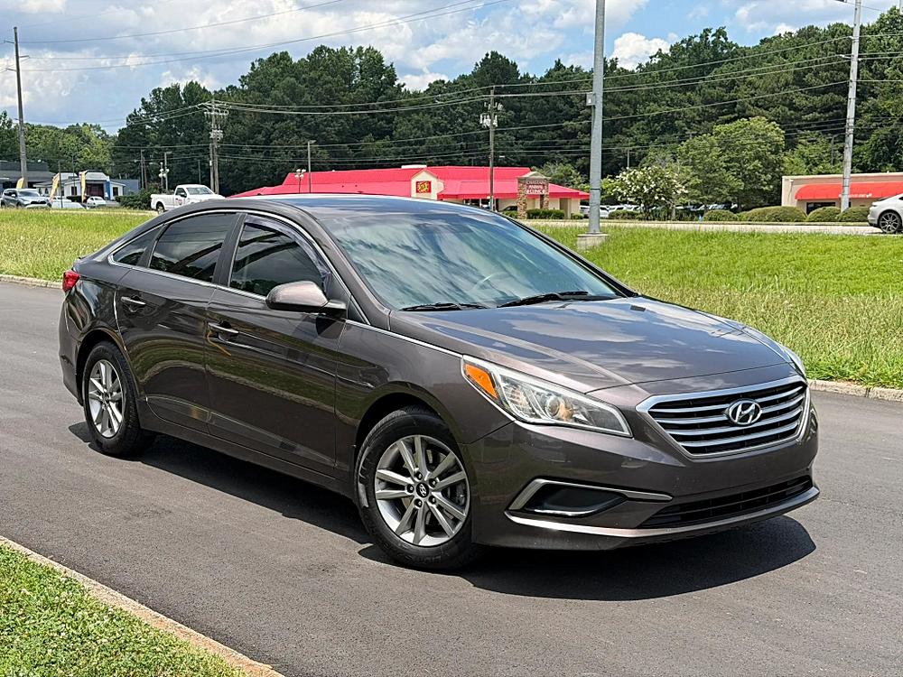 Hyundai Sonata photo 3