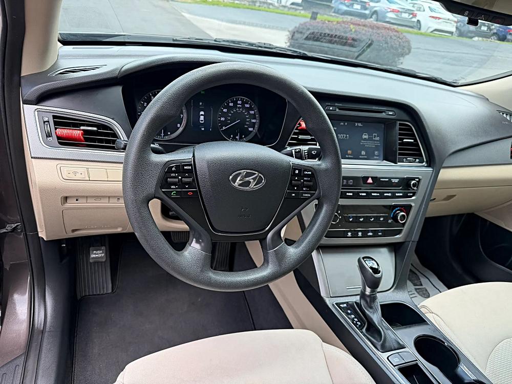 Hyundai Sonata photo 15