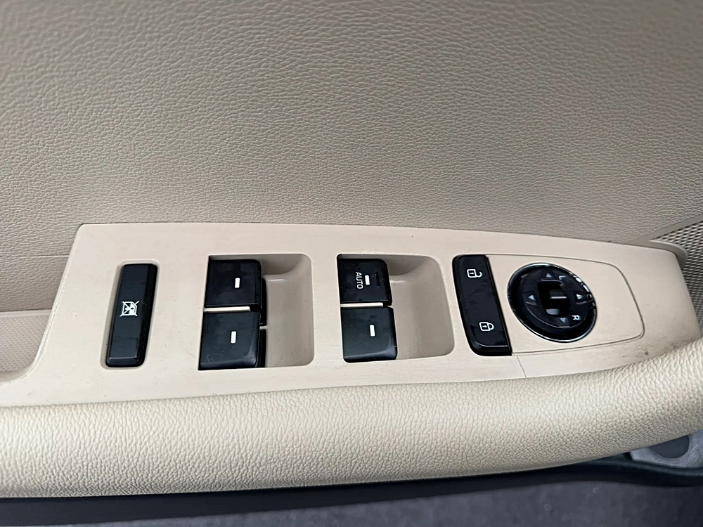 Hyundai Sonata photo 19