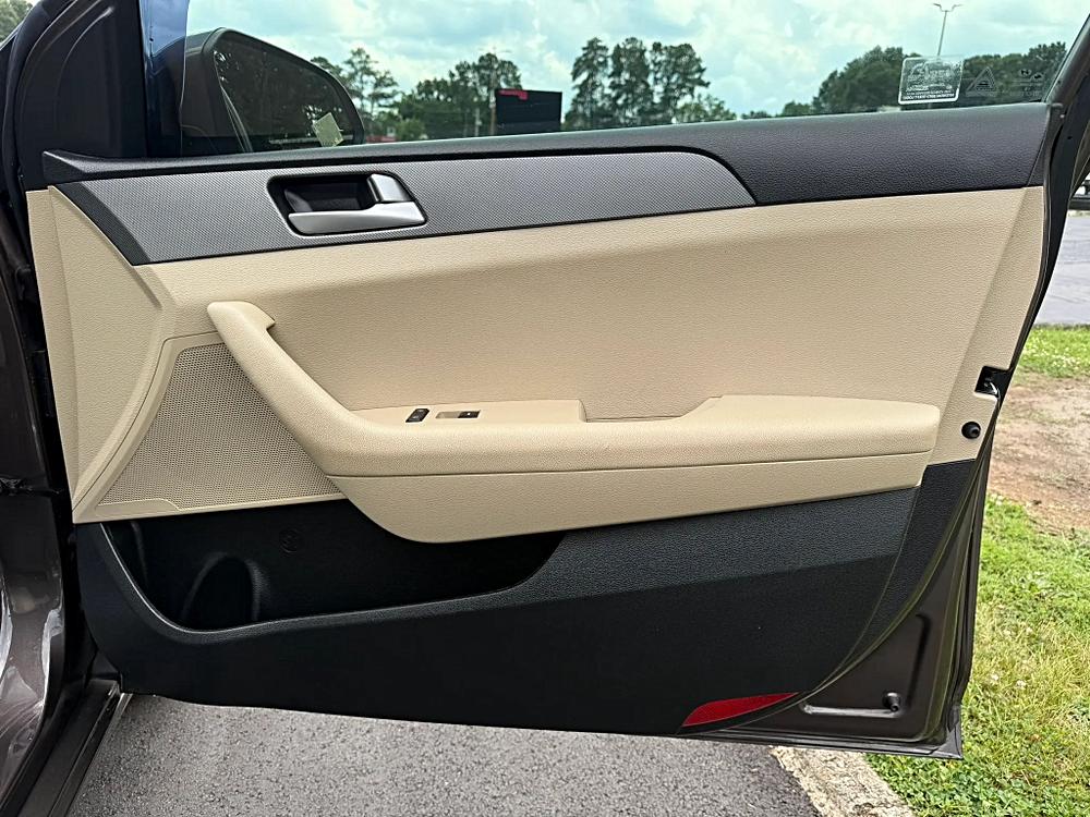 Hyundai Sonata photo 22