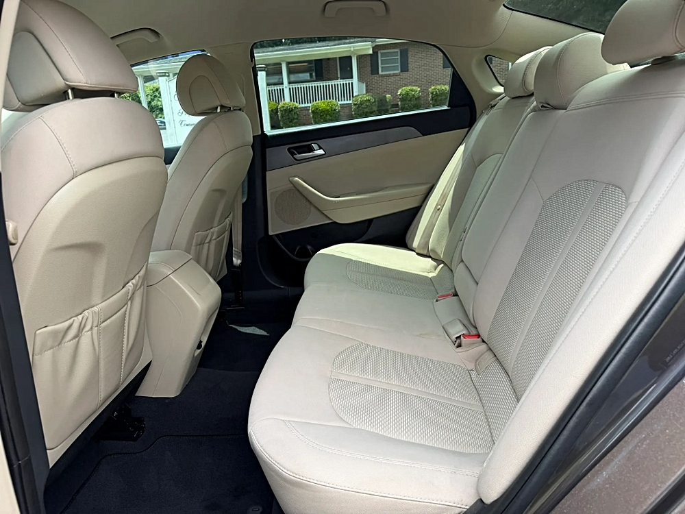 Hyundai Sonata photo 31