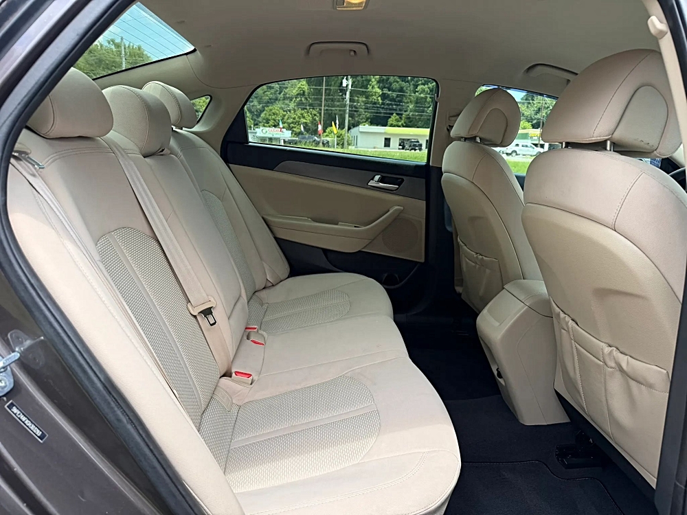 Hyundai Sonata photo 33