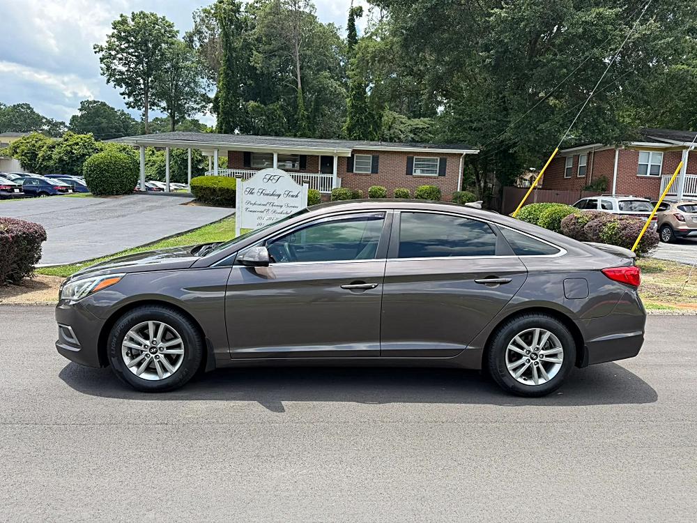 Hyundai Sonata photo 8