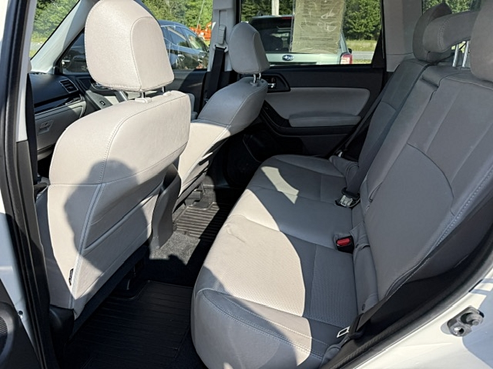 2017 Subaru Forester Limited - Photo 8