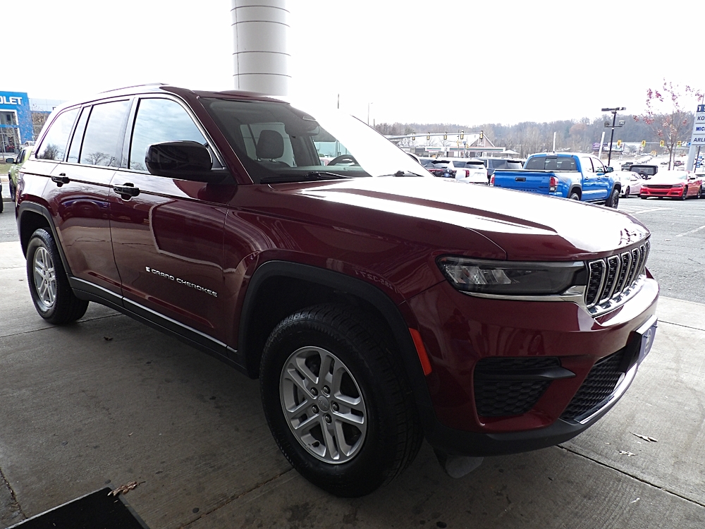 2023 Jeep Grand Cherokee Laredo's photo