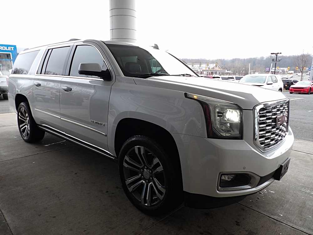 2019 GMC Yukon Denali AWD's photo