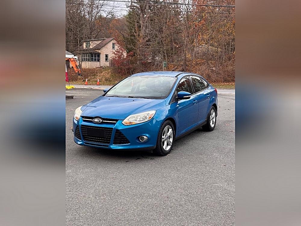 2012 Ford Focus SE's photo