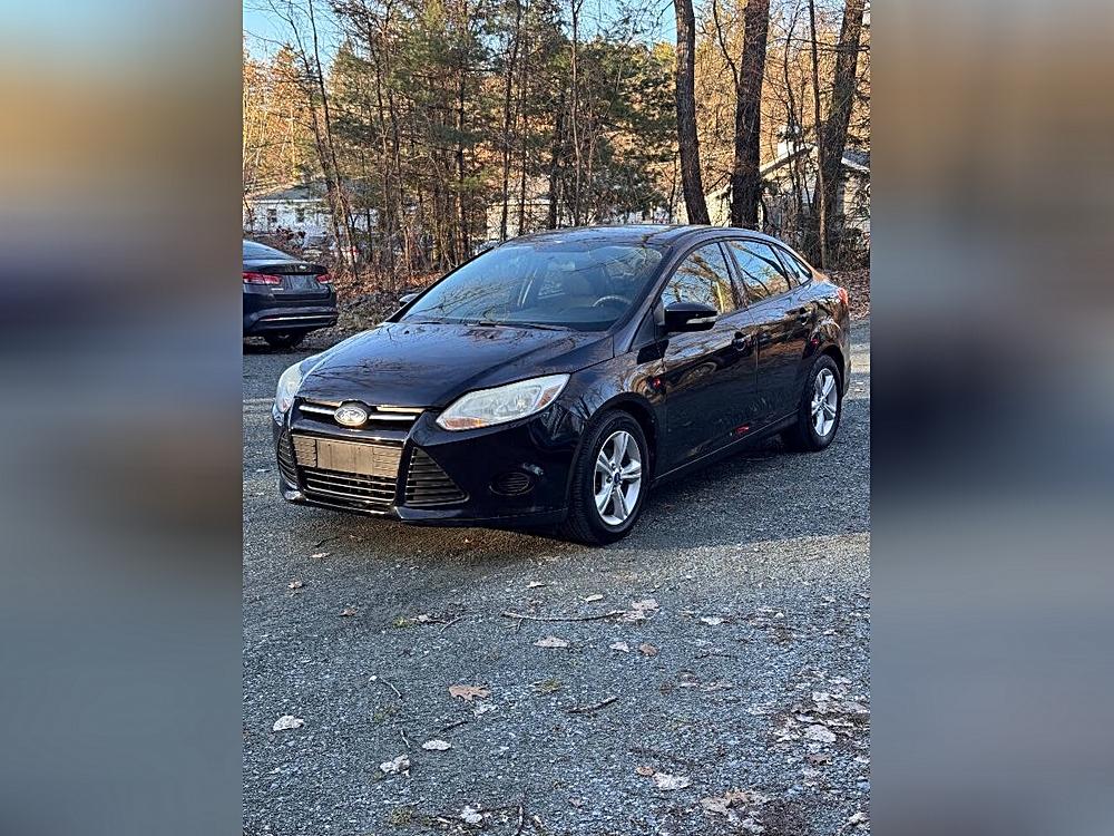 2013 Ford Focus SE's photo