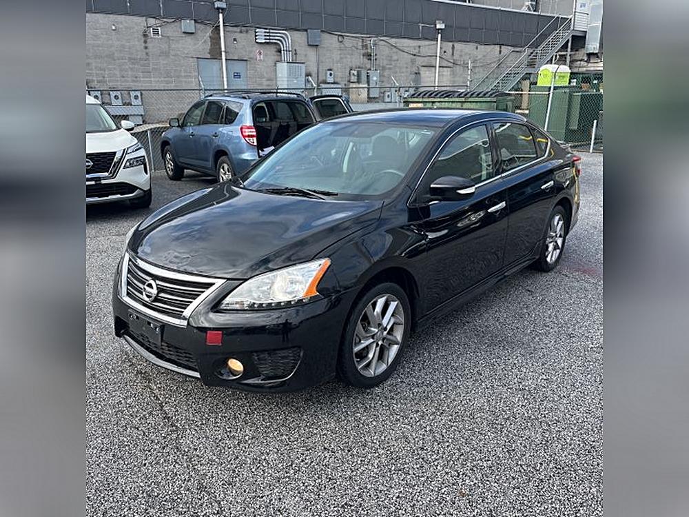 2015 Nissan Sentra SR's photo