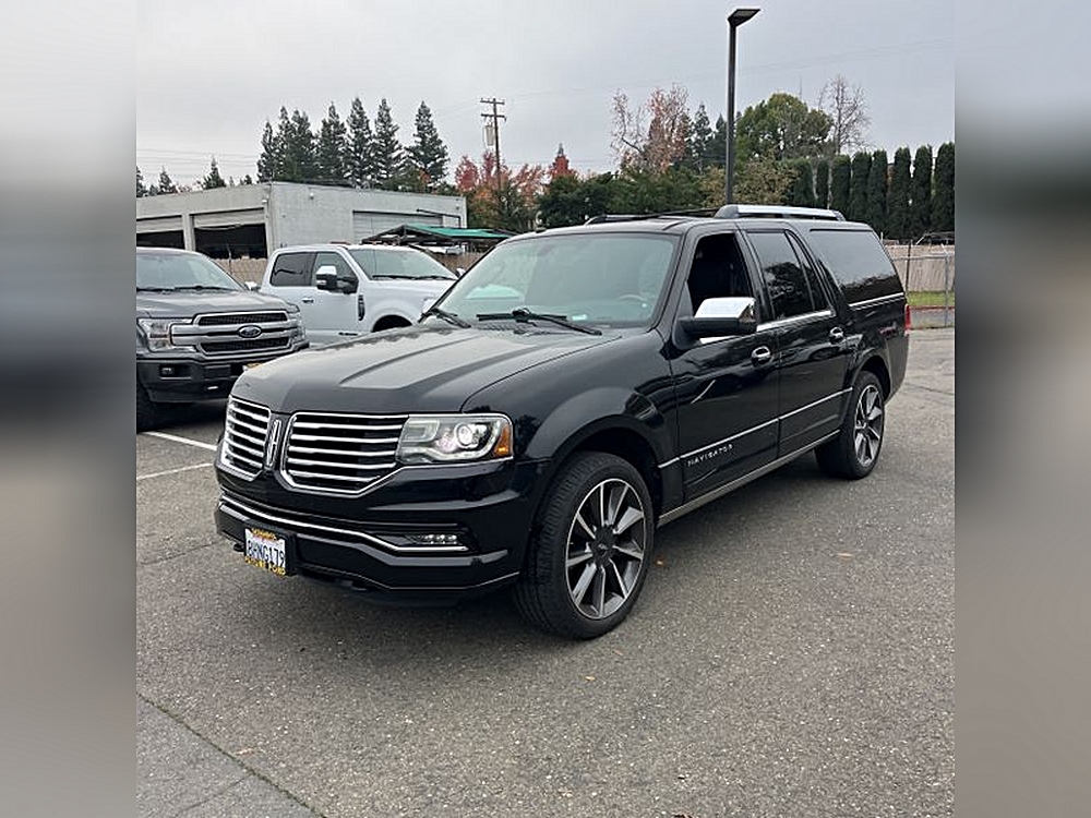 2016 Lincoln Navigator Reserve's photo