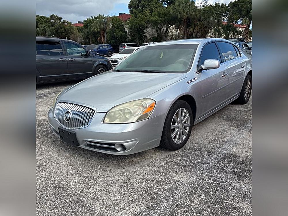 2011 Buick Lucerne CXL's photo