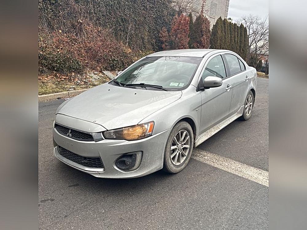 2016 Mitsubishi Lancer ES