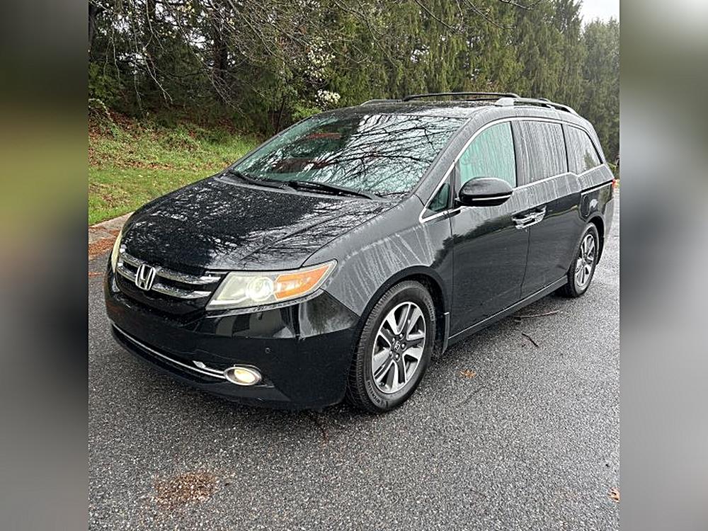 2016 Honda Odyssey Touring Elite's photo