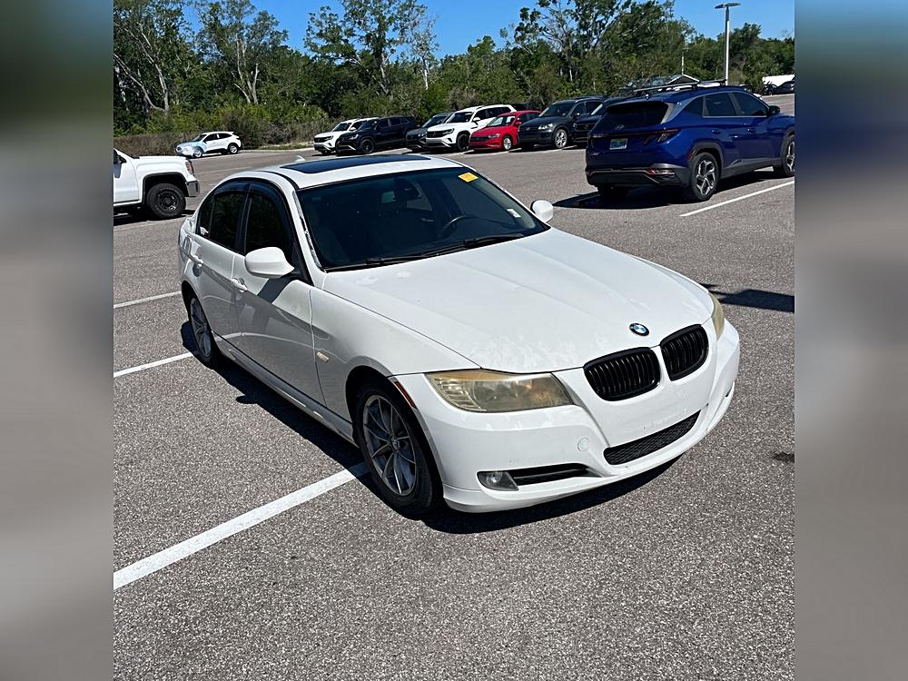 2010 BMW 3 Series 328i Sedan's photo