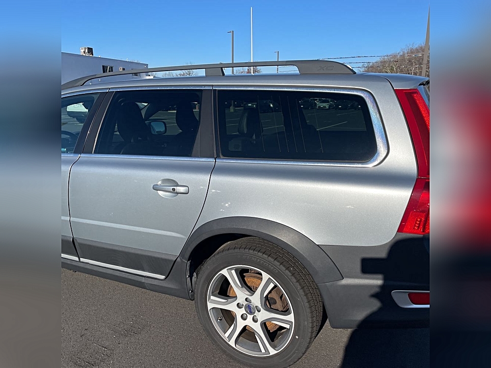 Image 6 of 2013 Volvo XC70 AWD 4dr Wgn T6
