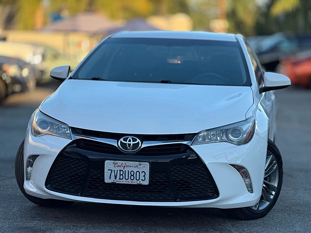 2017 Toyota Camry SE