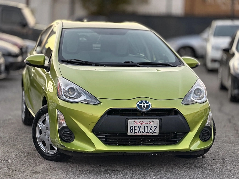 2015 Toyota Prius c One's photo