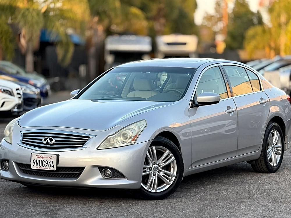 2011 INFINITI G 37x AWD's photo