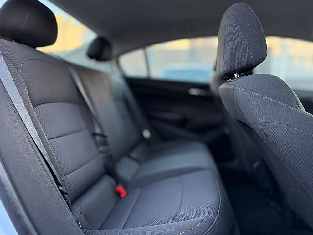 2018 Chevrolet Cruze LS - Photo 21