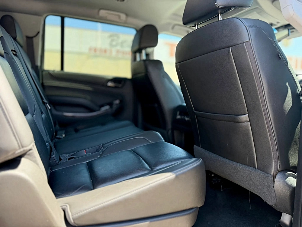 2018 Chevrolet Suburban LT - Photo 21