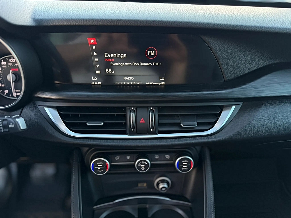 2018 Alfa Romeo Stelvio Base - Photo 13