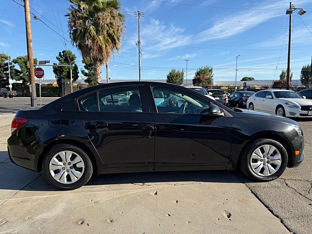 2014 Chevrolet Cruze LS - Photo 8