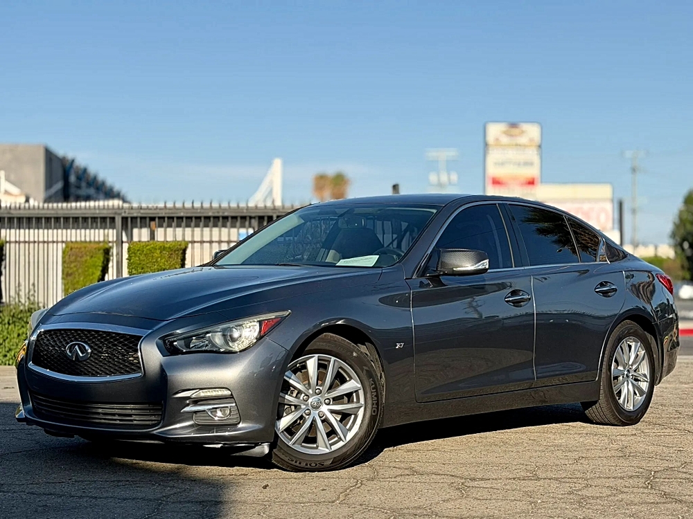 2015 INFINITI Q50