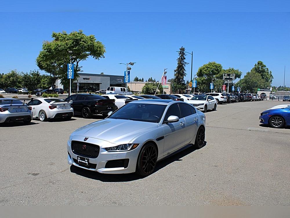 2018 Jaguar XE