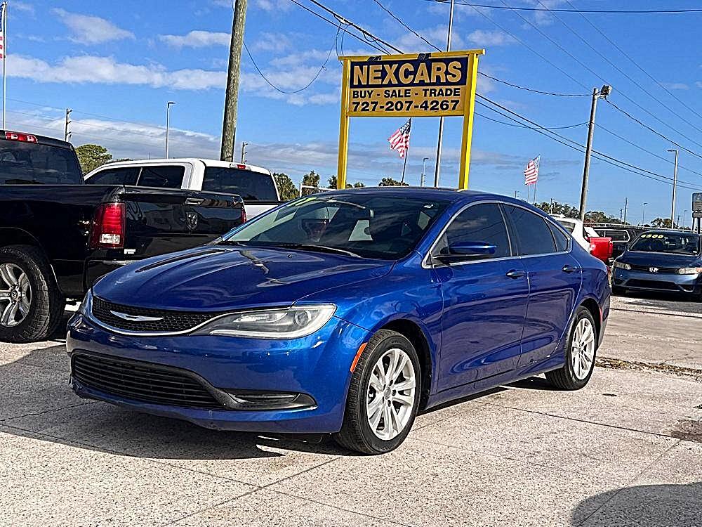 2017 Chrysler 200 LX