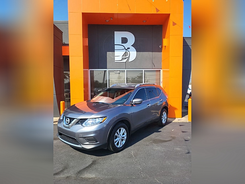 2016 Nissan Rogue SV FWD's photo