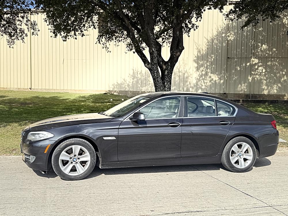 2013 BMW 5 Series 528i