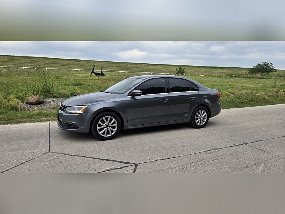 2014 Volkswagen Jetta 1.8T SE Auto's photo