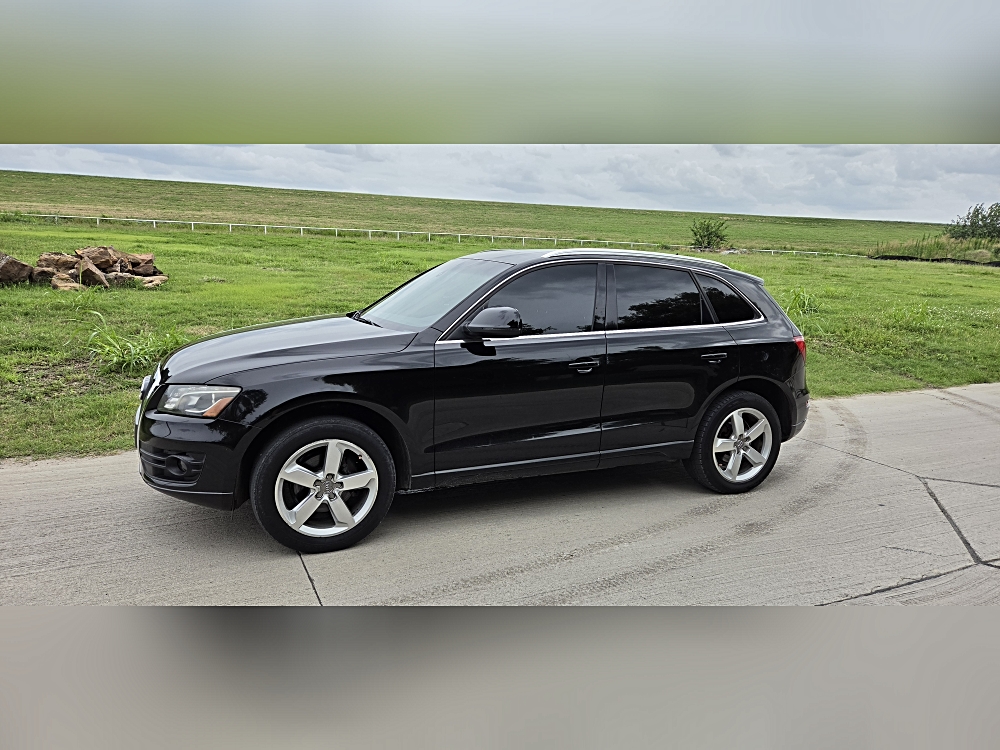 2011 Audi Q5 2.0T quattro Tiptronic Premium's photo