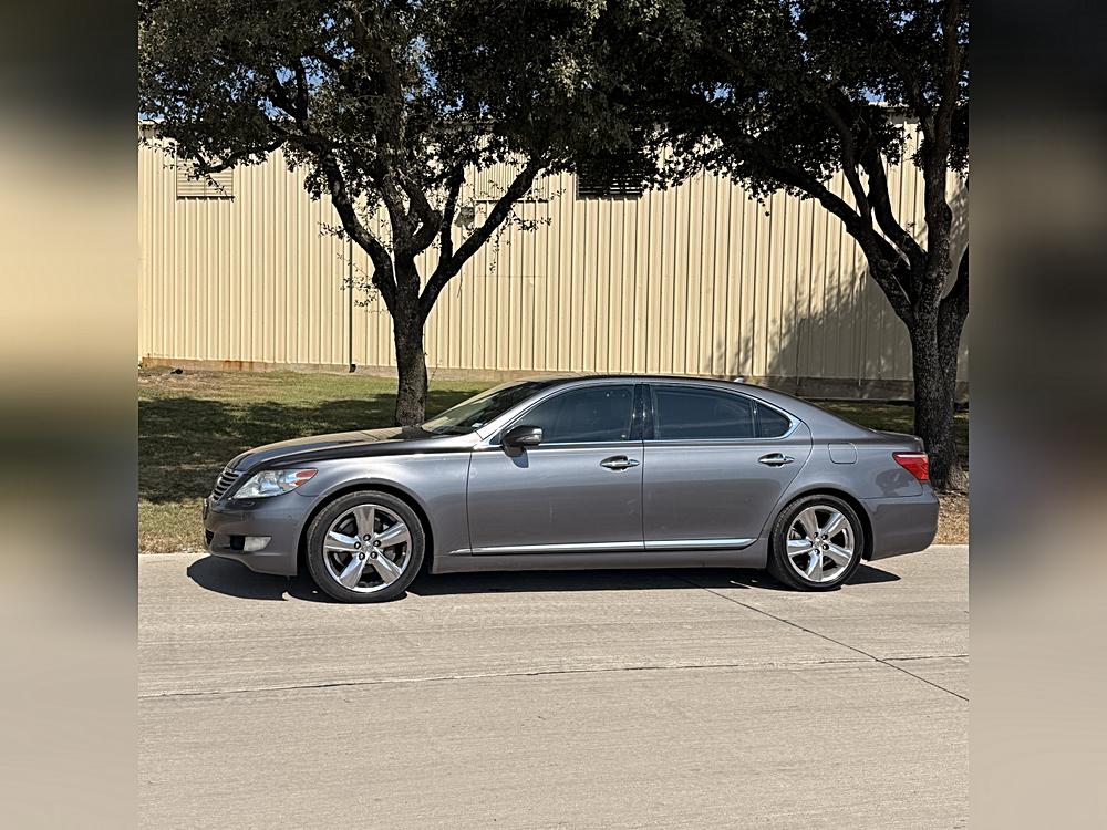 2012 Lexus LS