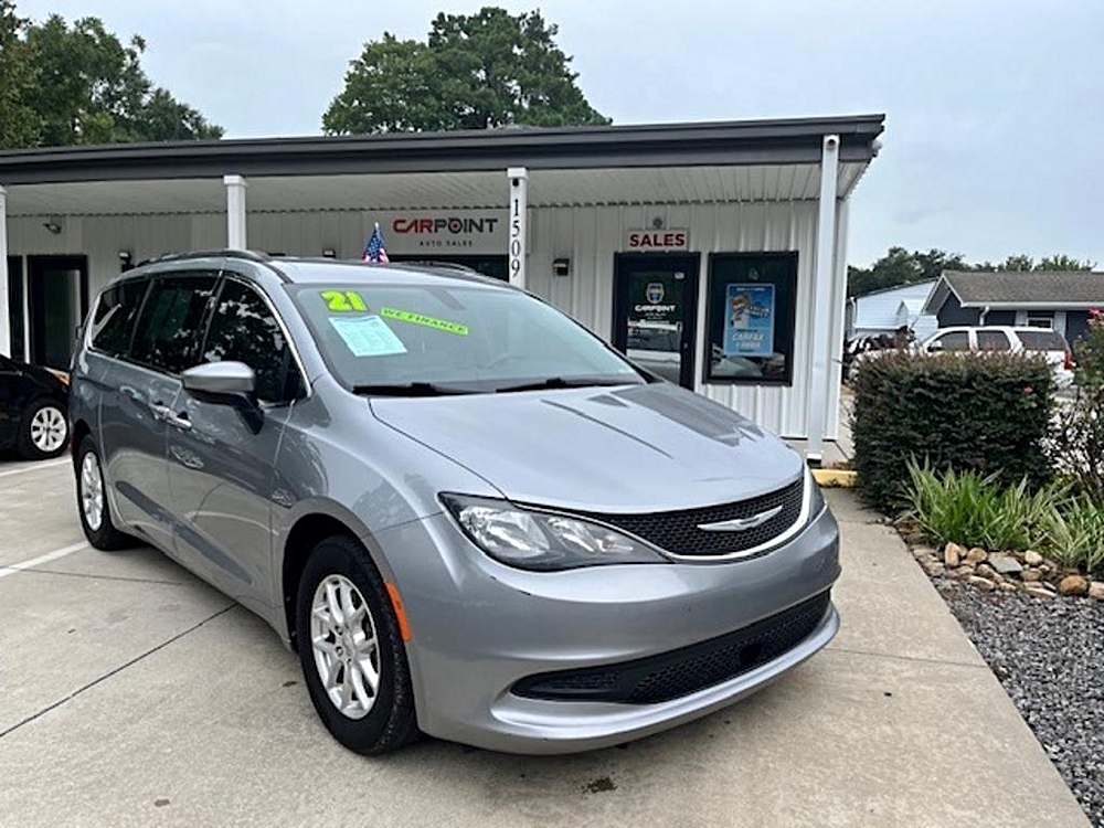 2021 Chrysler Voyager