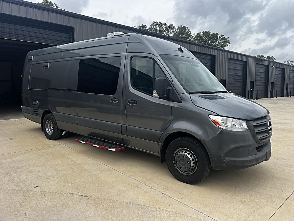 2022 Mercedes-Benz Sprinter 4500 170 Ext WB 3.0D High Roof's photo