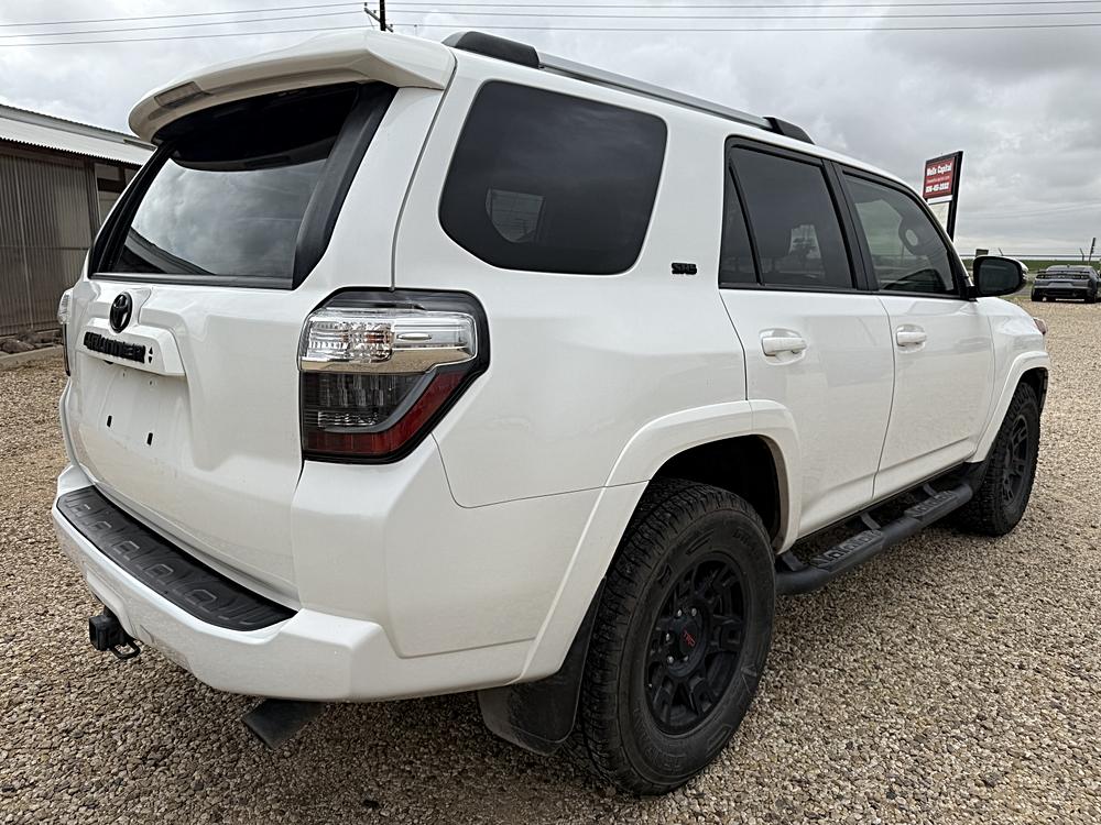 2021 Toyota 4Runner SR5 Premium - Photo 6